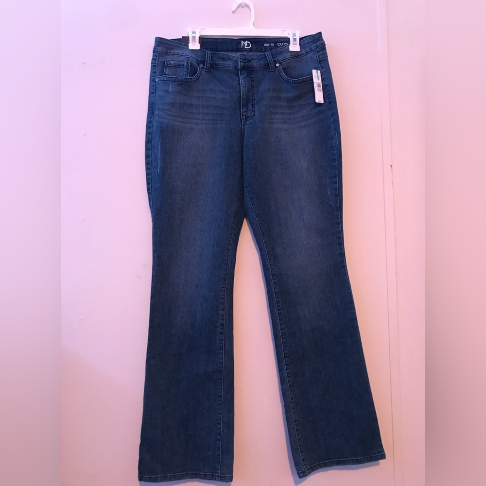 NEW DIRECTIONS JEANS